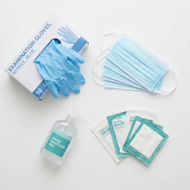 Material sanitario profesional SOLUSAN: guantes de nitrilo, mascarillas quirúrgicas y material desechable para clínicas